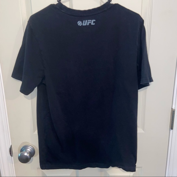 UFC men’s large American Flag shirt black - Picture 6 of 7